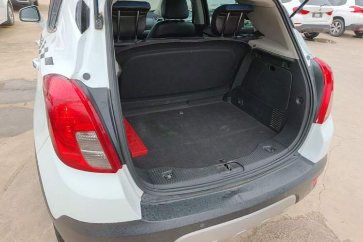 Used Buick Encore 2015 1.4T Automatic Two-Wheel Drive Urban Leading Model Trunk