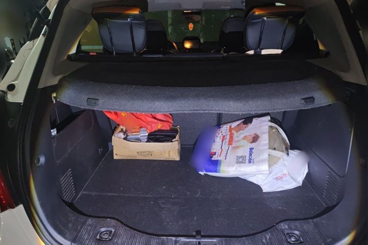 Used Buick Encore 2015 1.4T Automatic Two-Wheel Drive Urban Elite Version Trunk
