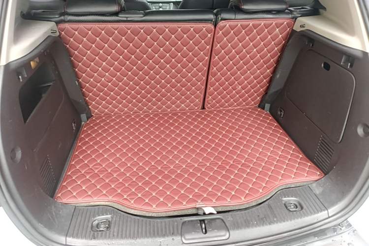 Used Buick Encore 2015 1.4T Automatic Two-Wheel Drive Urban Elite Version Trunk