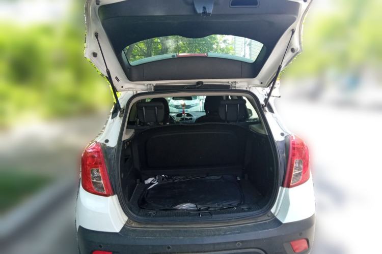 Used Buick Encore 2015 1.4T Automatic Two-Wheel Drive Urban Elite Version Trunk