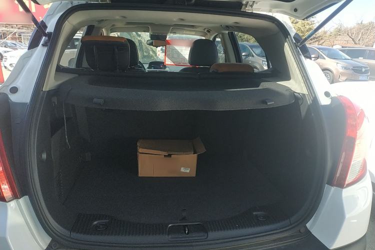Used Buick Encore 2015 1.4T Automatic Two-Wheel Drive Urban Leading Model Trunk