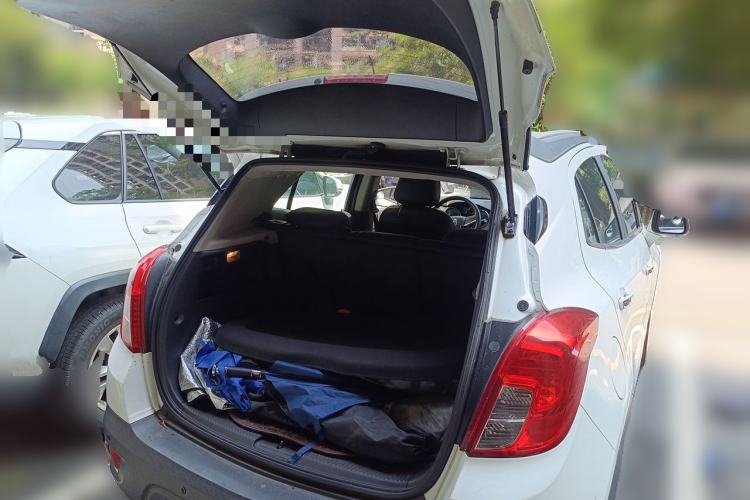 Used Buick Encore 2015 1.4T Manual Two-Wheel Drive Urban Advanced Model Trunk