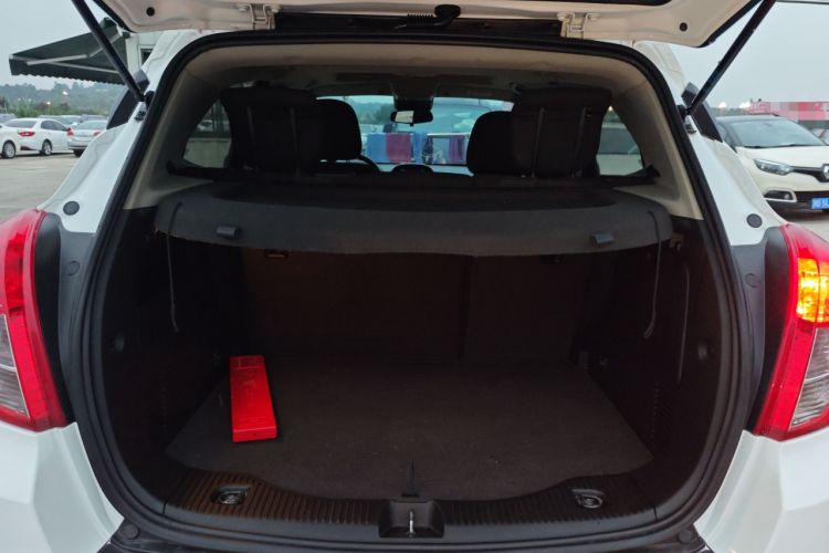 Used Buick Encore 2015 1.4T Automatic Two-Wheel Drive Urban Elite Version Trunk