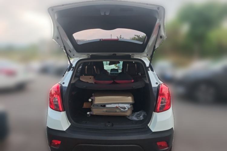 Used Buick Encore 2015 1.4T Manual Two-Wheel Drive Urban Advanced Model Trunk