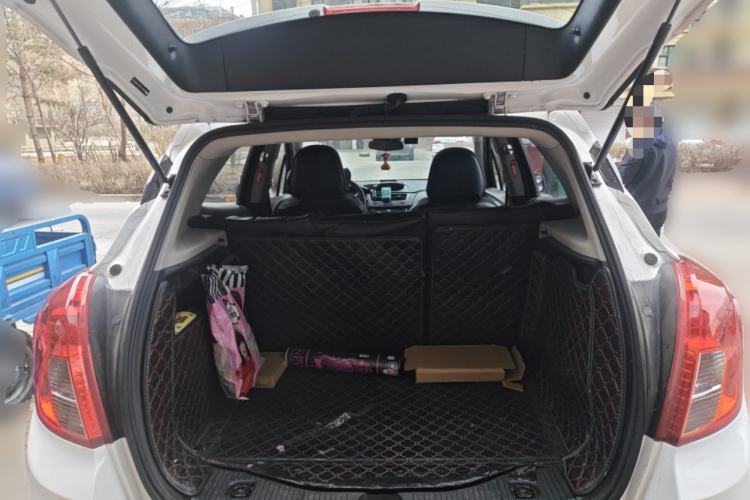Used Buick Encore 2015 1.4T Automatic Two-Wheel Drive Urban Elite Version Trunk