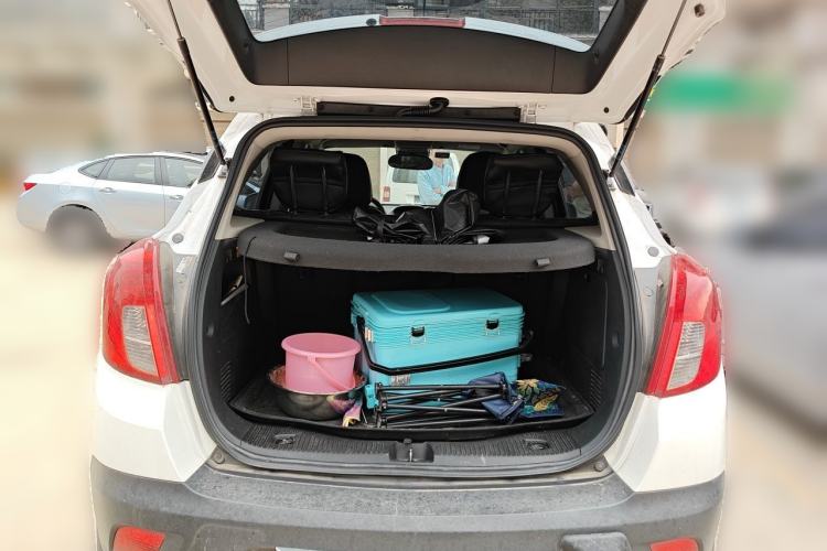 Used Buick Encore 2015 1.4T Automatic Two-Wheel Drive Urban Elite Version Trunk