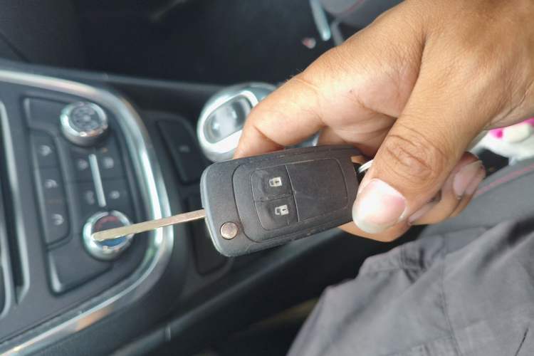 Used Buick Encore 2015 1.4T Automatic Two-Wheel Drive Urban Elite Version Vehicle Key