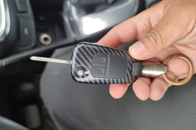 Used Buick Encore 2015 1.4T Automatic Two-Wheel Drive Urban Elite Version Vehicle Key