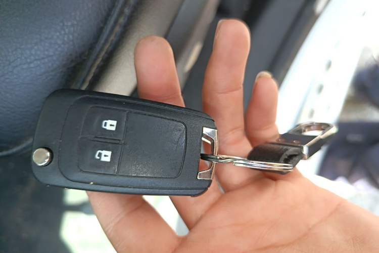 Used Buick Encore 2015 1.4T Manual Two-Wheel Drive Urban Advanced Model Vehicle Key