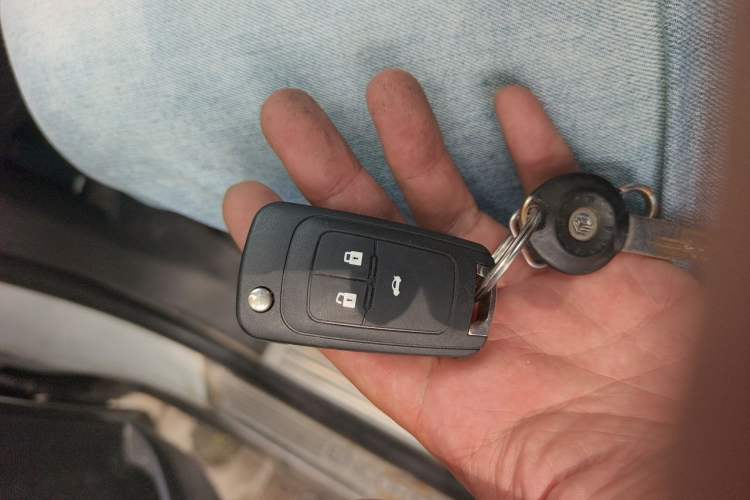 Used Buick Encore 2015 1.4T Manual Two-Wheel Drive Urban Advanced Model Vehicle Key