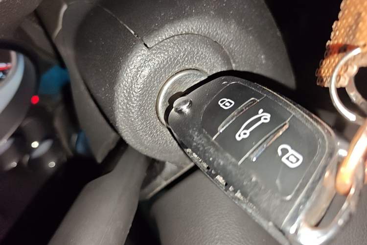 Used Buick Encore 2015 1.4T Automatic Two-Wheel Drive Urban Elite Version Vehicle Key