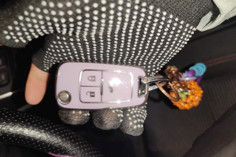 Used Buick Encore 2015 1.4T Automatic Two-Wheel Drive Urban Elite Version Vehicle Key