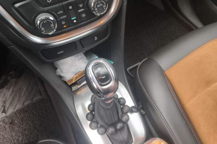 Used Buick Encore 2015 1.4T Automatic Two-Wheel Drive Urban Leading Model Vehicle Key