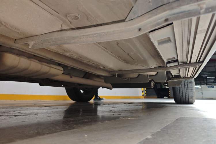 Used Buick Encore 2015 1.4T Automatic Two-Wheel Drive Urban Elite Version Chassis Front Left