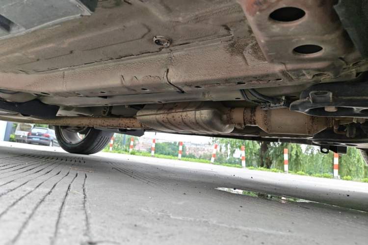 Used Buick Encore 2015 1.4T Automatic Two-Wheel Drive Urban Elite Version Chassis Front Right