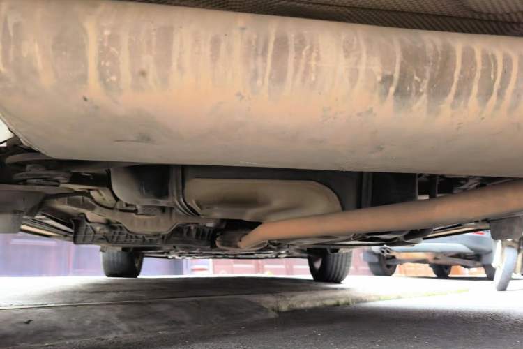 Used Buick Encore 2015 1.4T Automatic Two-Wheel Drive Urban Elite Version Chassis Rear