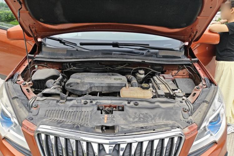 Used Buick Encore 2015 1.4T Automatic Two-Wheel Drive Urban Elite Version Engine Bay