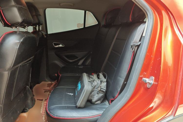 Used Buick Encore 2015 1.4T Automatic Two-Wheel Drive Urban Elite Version Left Rear Seat