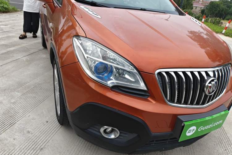 Used Buick Encore 2015 1.4T Automatic Two-Wheel Drive Urban Elite Version Right Front Headlight