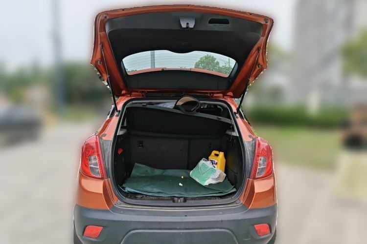 Used Buick Encore 2015 1.4T Automatic Two-Wheel Drive Urban Elite Version Trunk