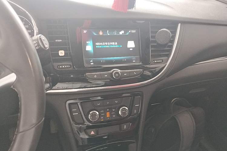 Used Buick Encore 2016 18T Automatic All-Wheel-Drive Flagship Model Audio And AC Panel