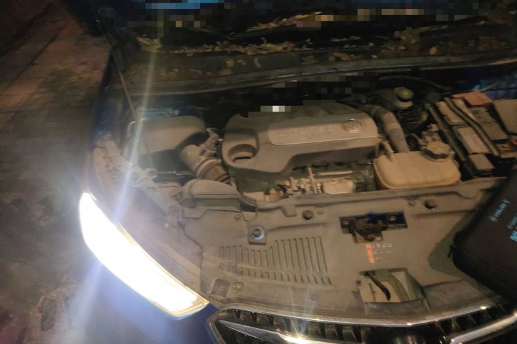 Used Buick Encore 2016 18T Automatic Two-Wheel Drive Urban Elite Model Engine Bay Right