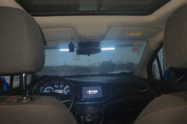Used Buick Encore 2016 18T Manual Two-Wheel Drive Urban Advanced Model Headliner