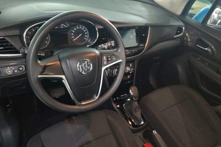 Used Buick Encore 2016 18T Automatic Two-Wheel Drive Urban Leading Edition Interior 3
