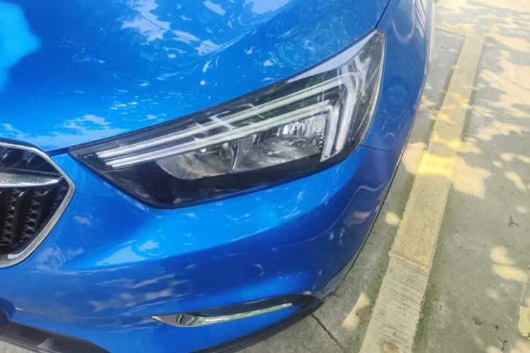 Used Buick Encore 2016 18T Automatic Two-Wheel Drive Urban Leading Edition Left Front Headlight