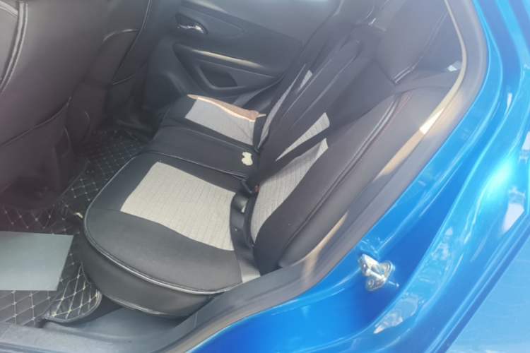 Used Buick Encore 2016 18T Automatic Two-Wheel Drive Urban Leading Edition Left Rear Seat