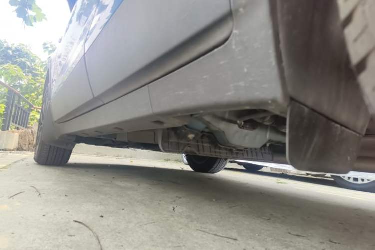 Used Buick Encore 2016 18T Automatic Two-Wheel Drive Urban Leading Edition Left Side Sill