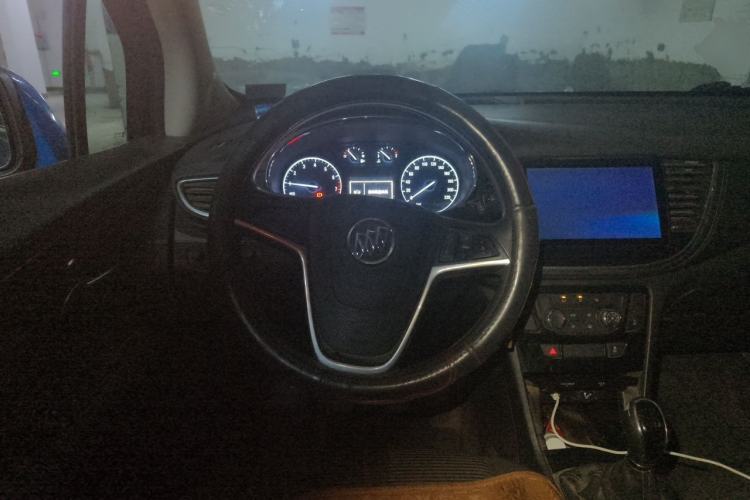 Used Buick Encore 2016 18T Manual Two-Wheel Drive Urban Advanced Model Steering Wheel