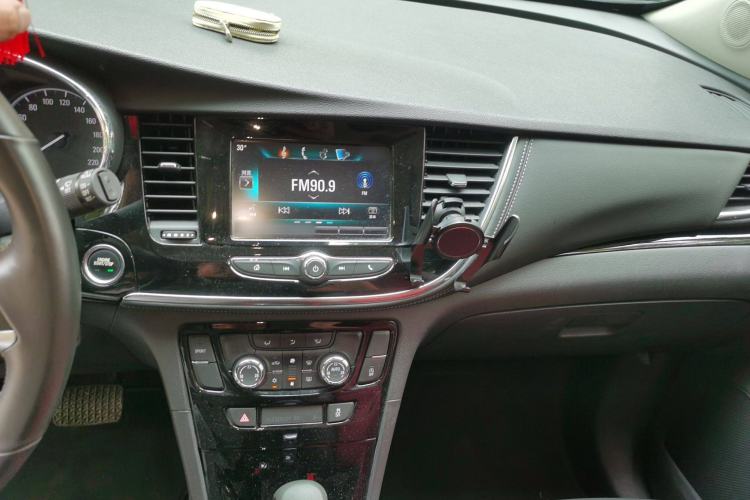Used Buick Encore 2016 18T Automatic Two-Wheel Drive Urban Elite Model Audio And AC Panel