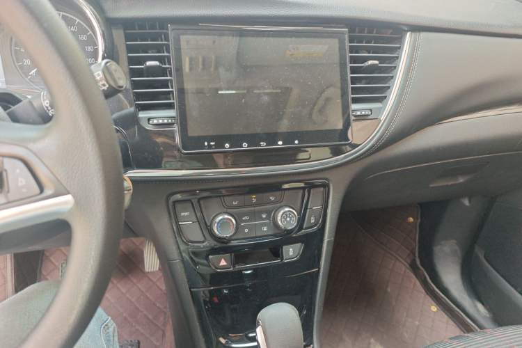 Used Buick Encore 2016 18T Automatic Two-Wheel Drive Urban Leading Edition Audio And AC Panel