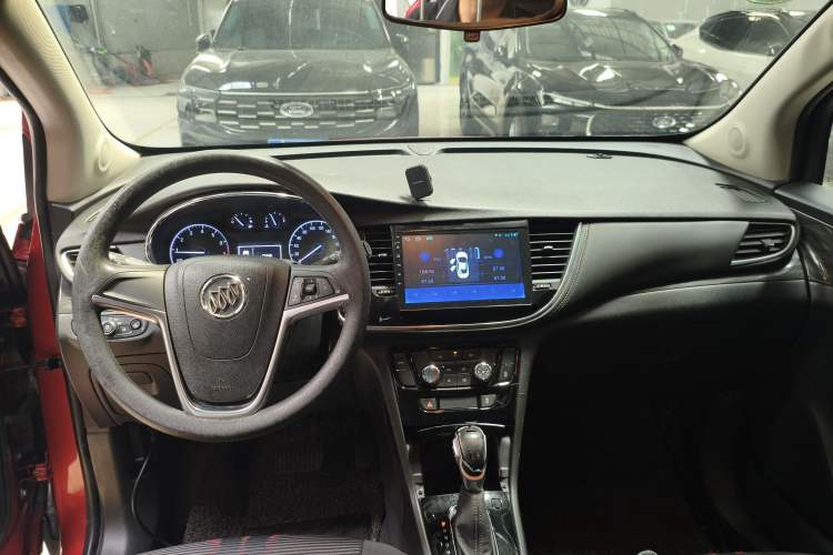 Used Buick Encore 2016 18T Automatic Two-Wheel Drive Urban Fashion Model Center Console