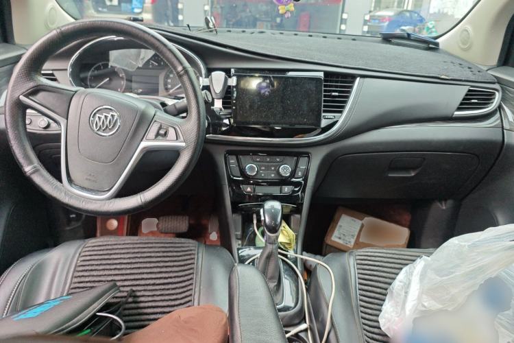 Used Buick Encore 2016 18T Automatic Two-Wheel Drive Urban Fashion Model Center Console