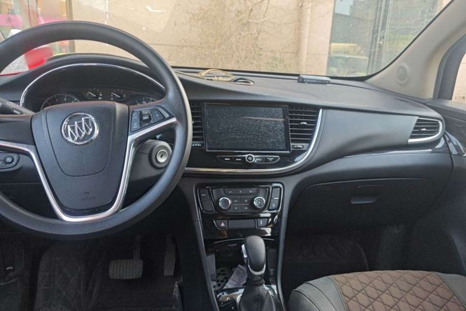 Used Buick Encore 2016 18T Automatic Two-Wheel Drive Urban Leading Edition Center Console