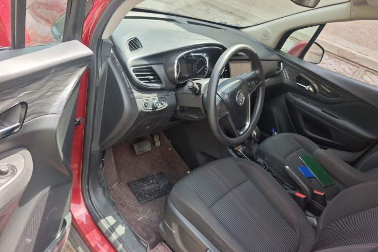 Used Buick Encore 2016 18T Automatic Two-Wheel Drive Urban Leading Edition Driver Seat