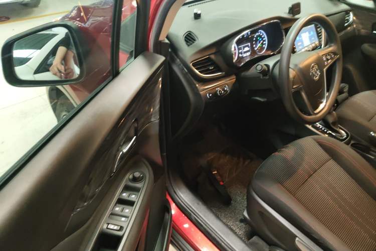 Used Buick Encore 2016 18T Automatic Two-Wheel Drive Urban Fashion Model Driver Seat