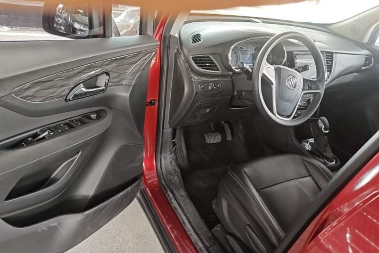Used Buick Encore 2016 18T Automatic Two-Wheel Drive Urban Leading Edition Driver Seat