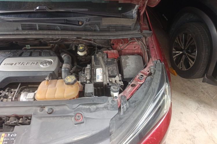 Used Buick Encore 2016 18T Automatic Two-Wheel Drive Urban Leading Edition Engine Bay Left