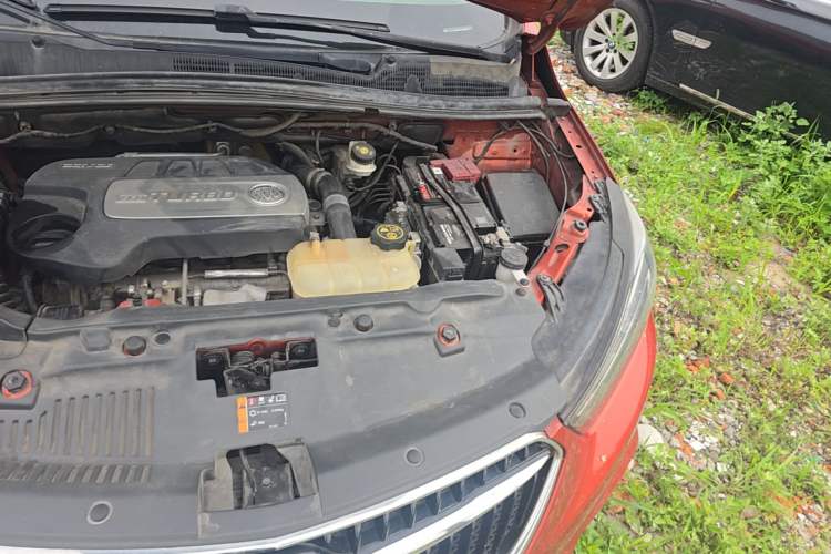 Used Buick Encore 2016 18T Automatic Two-Wheel Drive Urban Fashion Model Engine Bay Left