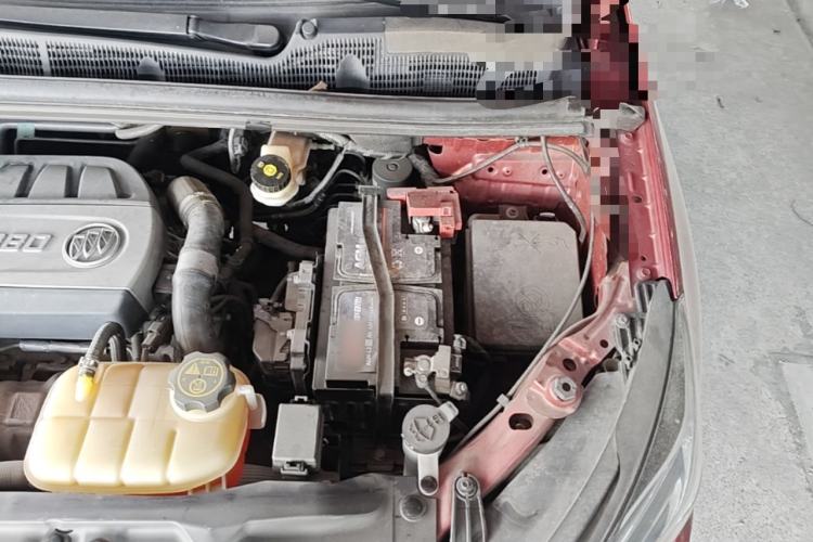 Used Buick Encore 2016 18T Automatic Two-Wheel Drive Urban Leading Edition Engine Bay Left