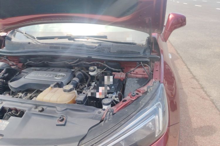 Used Buick Encore 2016 18T Automatic Two-Wheel Drive Urban Leading Edition Engine Bay Left