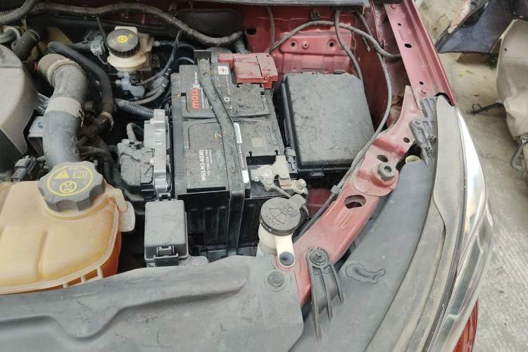 Used Buick Encore 2016 18T Manual Two-Wheel Drive Urban Advanced Model Engine Bay Left