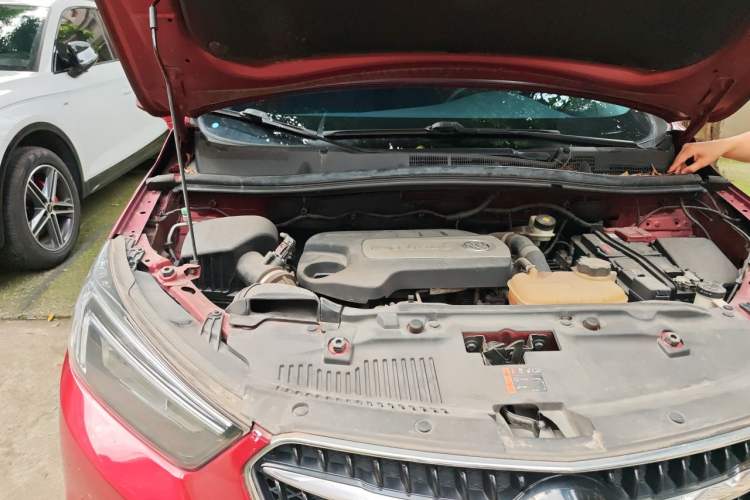 Used Buick Encore 2016 18T Manual Two-Wheel Drive Urban Advanced Model Engine Bay Right