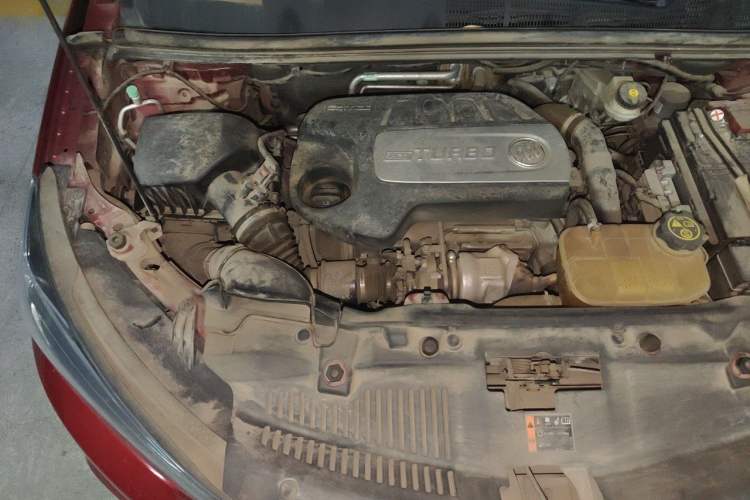 Used Buick Encore 2016 18T Automatic Two-Wheel Drive Urban Leading Edition Engine Bay Right
