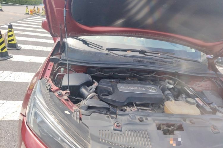 Used Buick Encore 2016 18T Automatic Two-Wheel Drive Urban Leading Edition Engine Bay Right