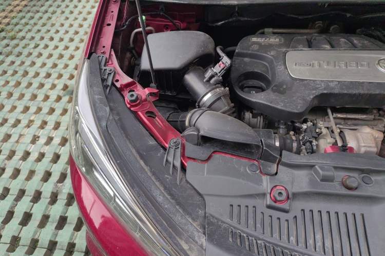 Used Buick Encore 2016 18T Automatic Two-Wheel Drive Urban Elite Model Engine Bay Right