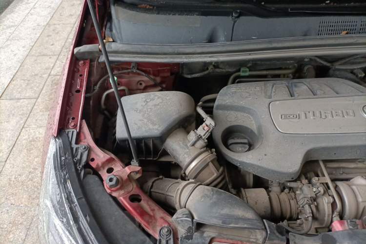 Used Buick Encore 2016 18T Automatic Two-Wheel Drive Urban Leading Edition Engine Bay Right